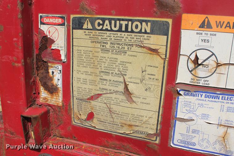 image for item DD5304 2002 Ford F350 Super Duty XL flatbed pickup truck