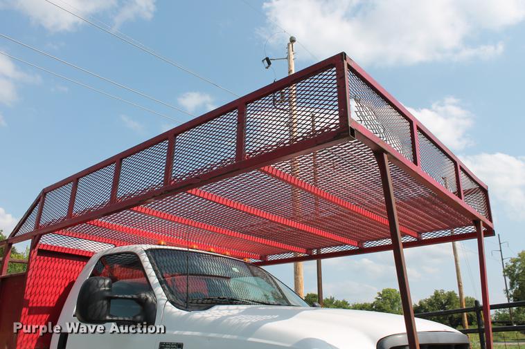 image for item DD5304 2002 Ford F350 Super Duty XL flatbed pickup truck