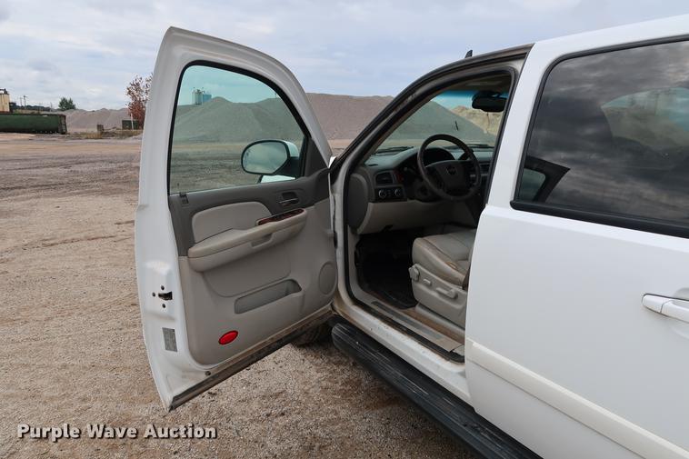 image for item DD5313 2008 Chevrolet Avalanche LT pickup truck