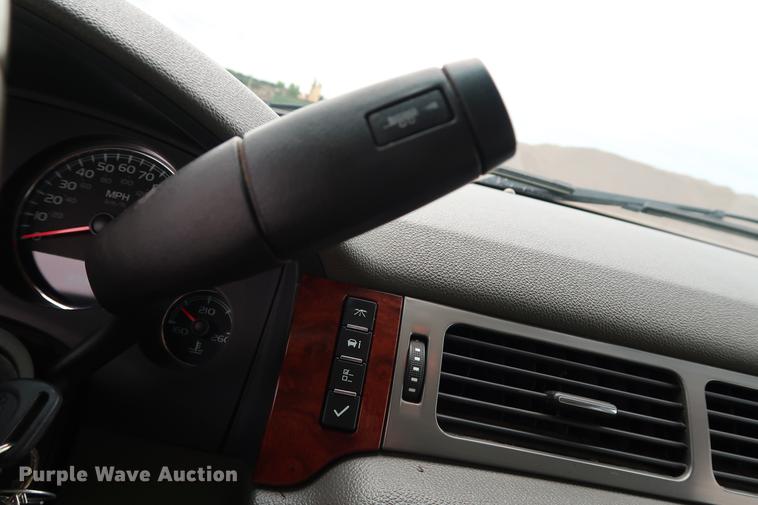 image for item DD5313 2008 Chevrolet Avalanche LT pickup truck