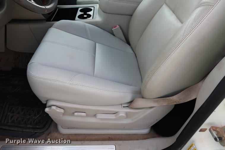 image for item DD5313 2008 Chevrolet Avalanche LT pickup truck