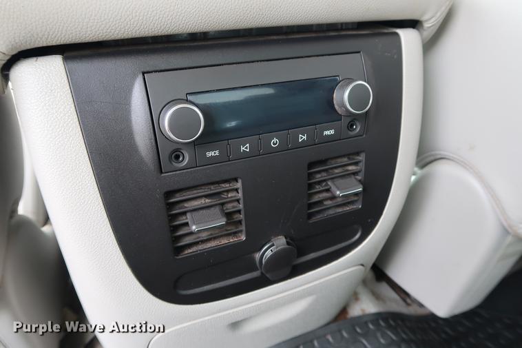 image for item DD5313 2008 Chevrolet Avalanche LT pickup truck