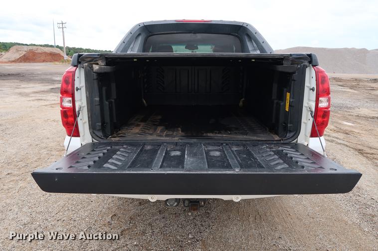 image for item DD5313 2008 Chevrolet Avalanche LT pickup truck