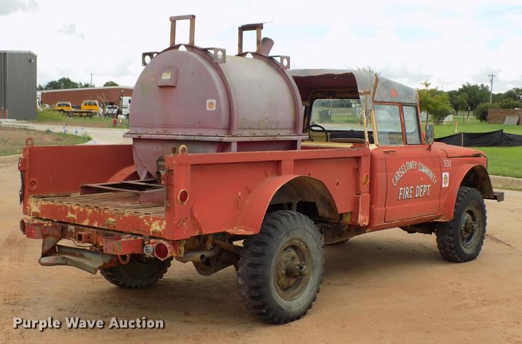 image for item DD5320 1967 Kaiser Jeep M715 truck