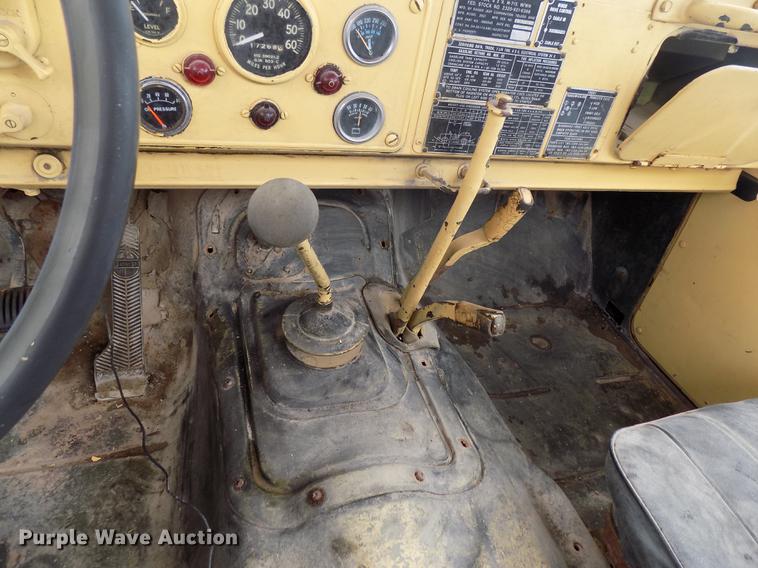 image for item DD5320 1967 Kaiser Jeep M715 truck