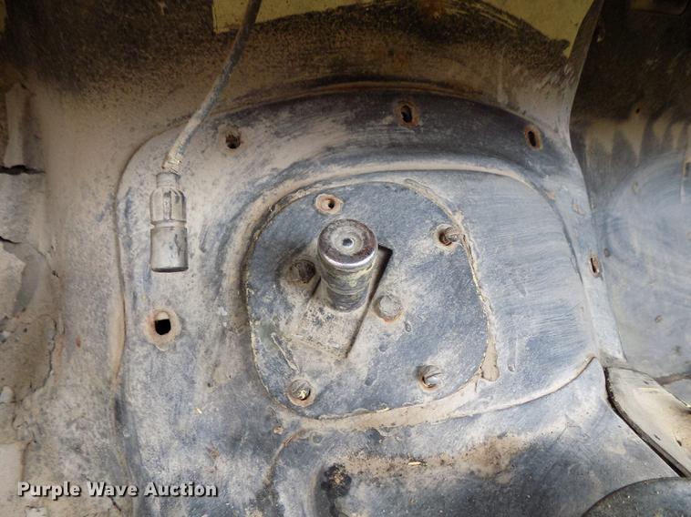 image for item DD5320 1967 Kaiser Jeep M715 truck