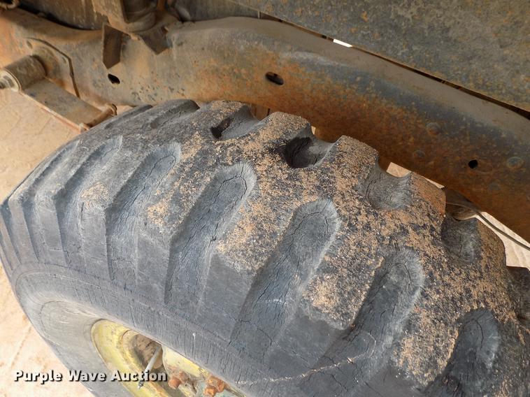 image for item DD5320 1967 Kaiser Jeep M715 truck