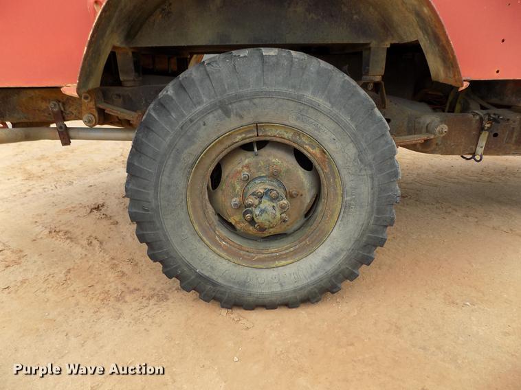 image for item DD5320 1967 Kaiser Jeep M715 truck