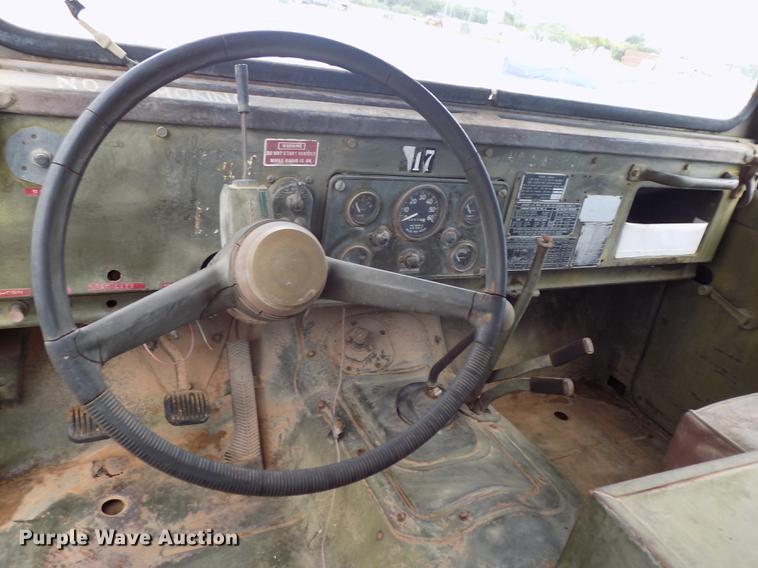 image for item DD5321 1968 Kaiser Jeep M715 truck
