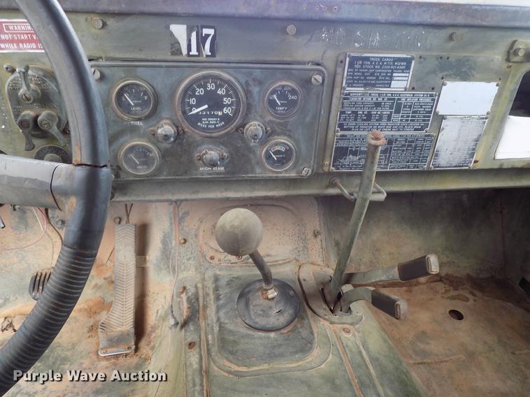 image for item DD5321 1968 Kaiser Jeep M715 truck