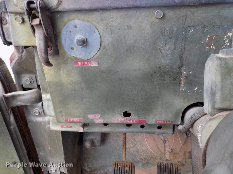 image for item DD5321 1968 Kaiser Jeep M715 truck
