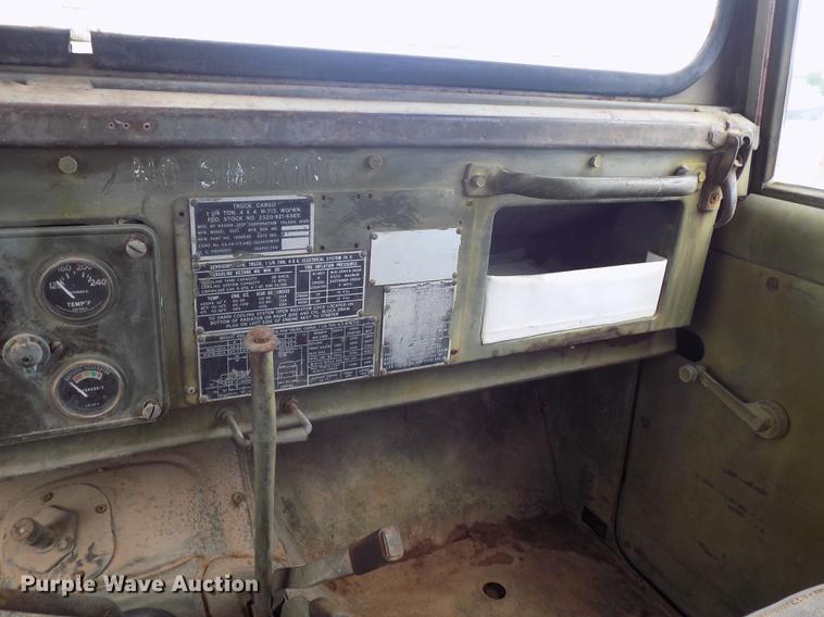 image for item DD5321 1968 Kaiser Jeep M715 truck