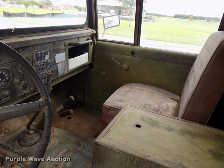 image for item DD5321 1968 Kaiser Jeep M715 truck