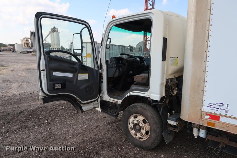 image for item DD5325 2009 GMC W4500 box truck