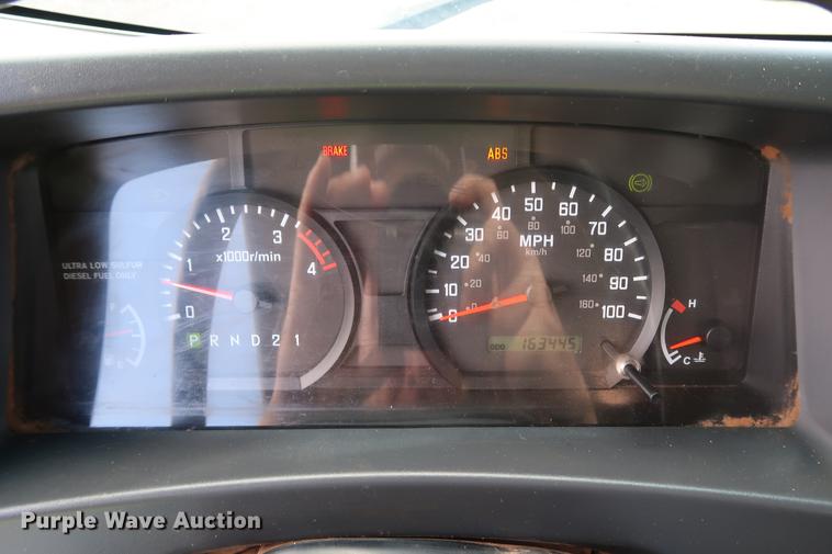 image for item DD5325 2009 GMC W4500 box truck