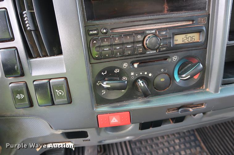 image for item DD5325 2009 GMC W4500 box truck