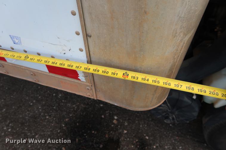 image for item DD5325 2009 GMC W4500 box truck