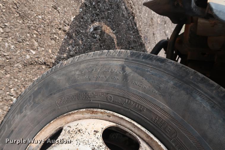 image for item DD5325 2009 GMC W4500 box truck