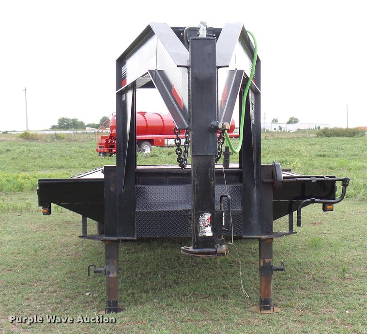 image for item DD5924 2014 Cornpro 202 equipment trailer