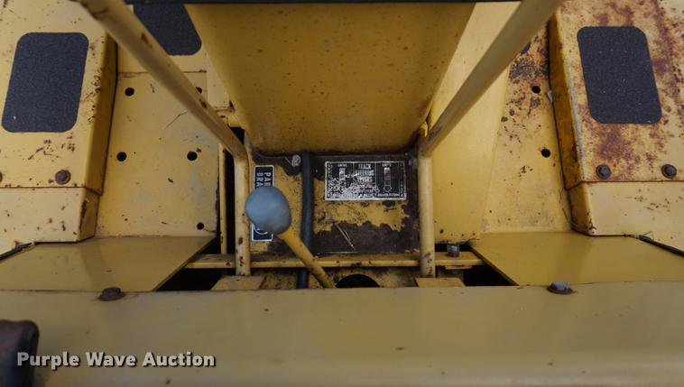 image for item DD6459 Magnatrac mini dozer