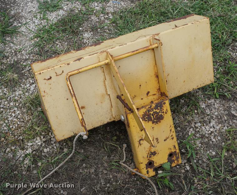 image for item DD6459 Magnatrac mini dozer