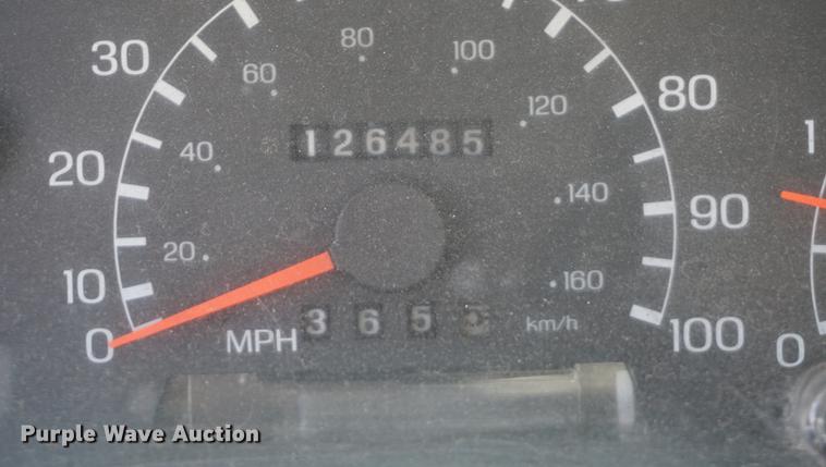 image for item DD6514 2001 Ford F650 Super Duty truck cab and chassis