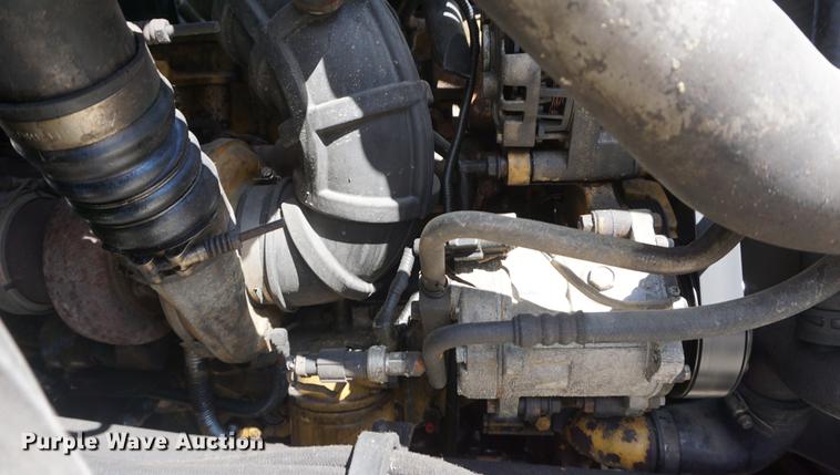 image for item DD6514 2001 Ford F650 Super Duty truck cab and chassis