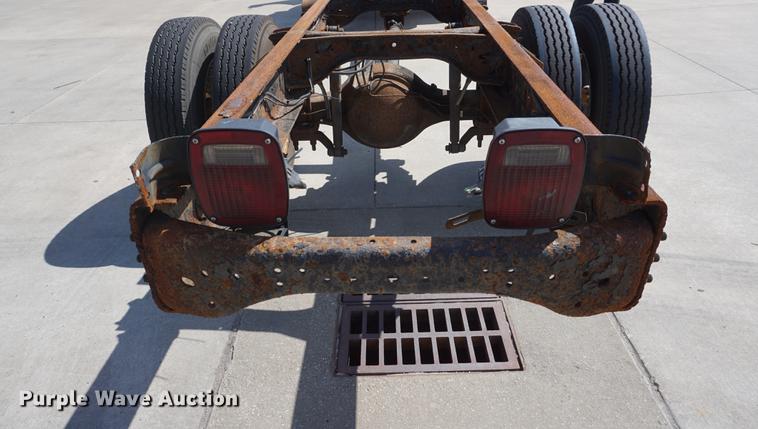 image for item DD6514 2001 Ford F650 Super Duty truck cab and chassis