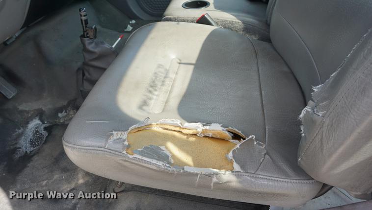 image for item DD6515 2001 Ford F650 Super Duty truck cab and chassis