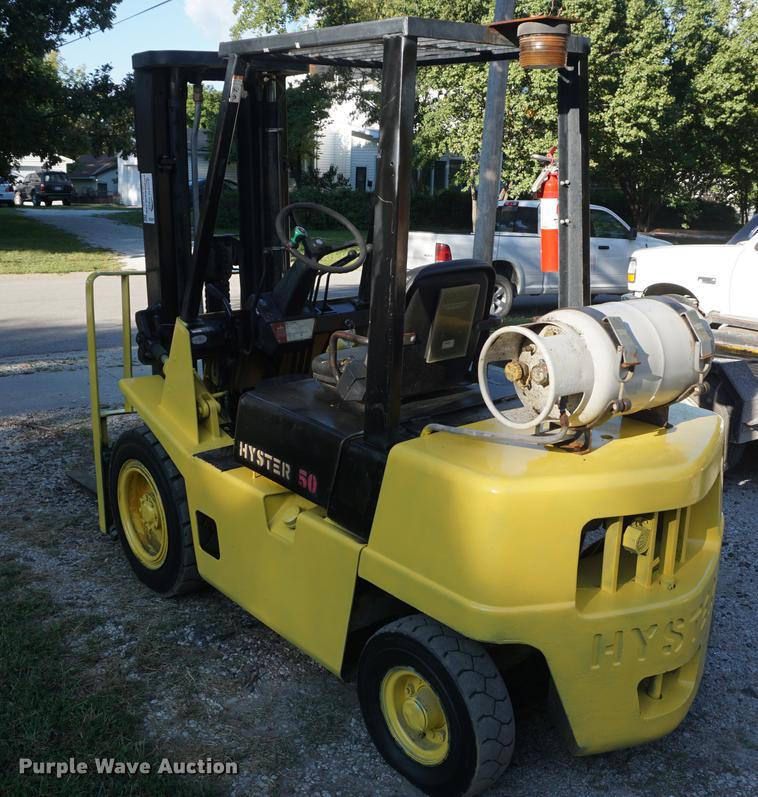 image for item DD6529 Hyster H50XL forklift