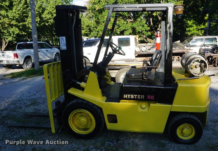 image for item DD6529 Hyster H50XL forklift
