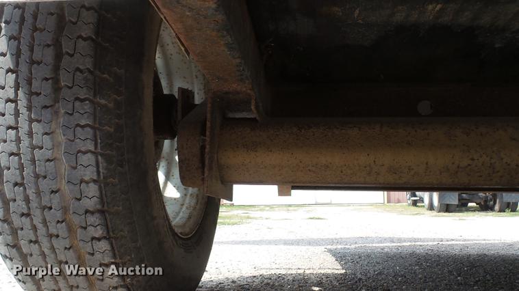 image for item DD7361 2000 Doolittle enclosed cargo trailer