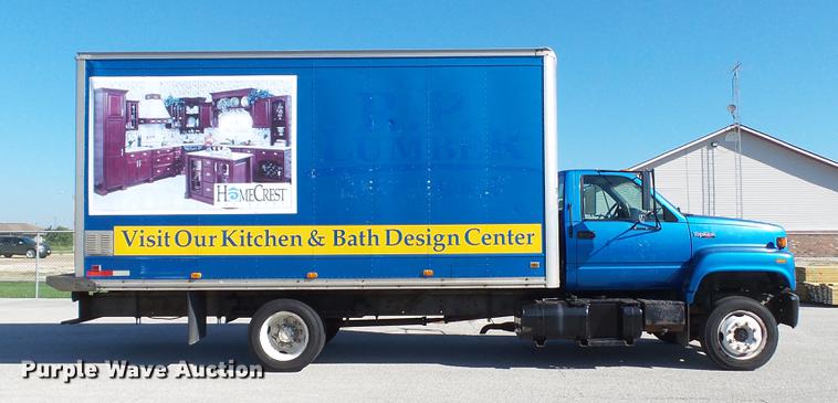 image for item DD7406 1996 GMC TopKick Lo-Pro box truck