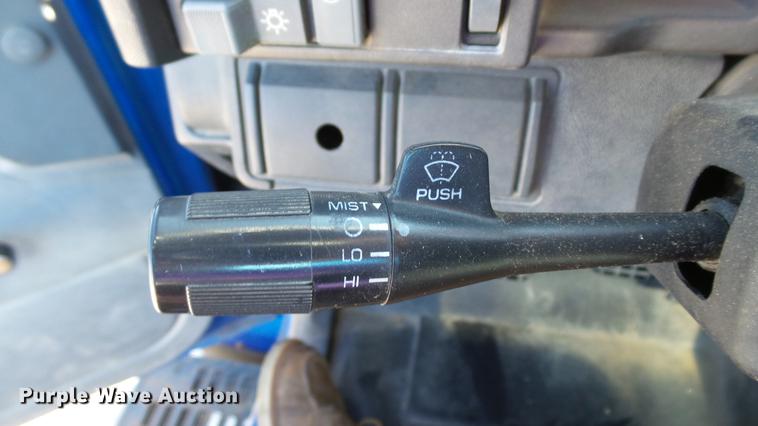 image for item DD7406 1996 GMC TopKick Lo-Pro box truck