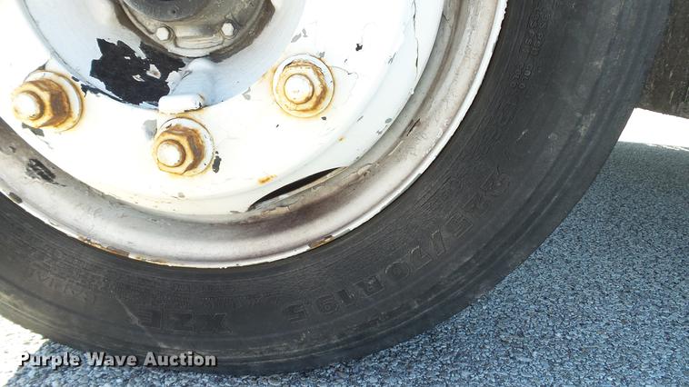 image for item DD7406 1996 GMC TopKick Lo-Pro box truck