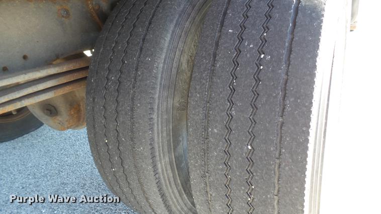 image for item DD7406 1996 GMC TopKick Lo-Pro box truck