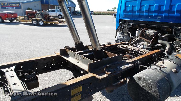 image for item DD7407 2003 Isuzu NPR dump flatbed truck