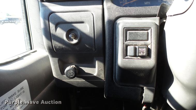 image for item DD7407 2003 Isuzu NPR dump flatbed truck