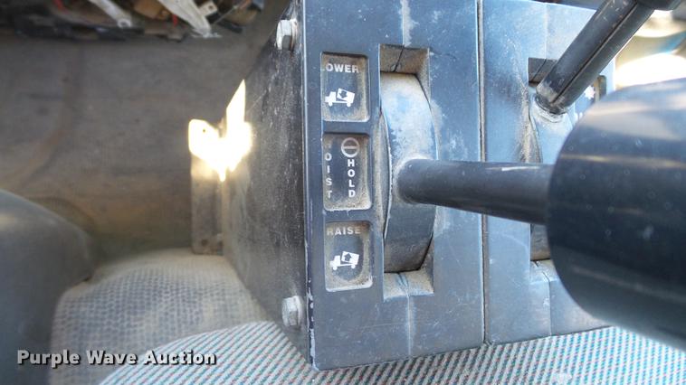 image for item DD7407 2003 Isuzu NPR dump flatbed truck