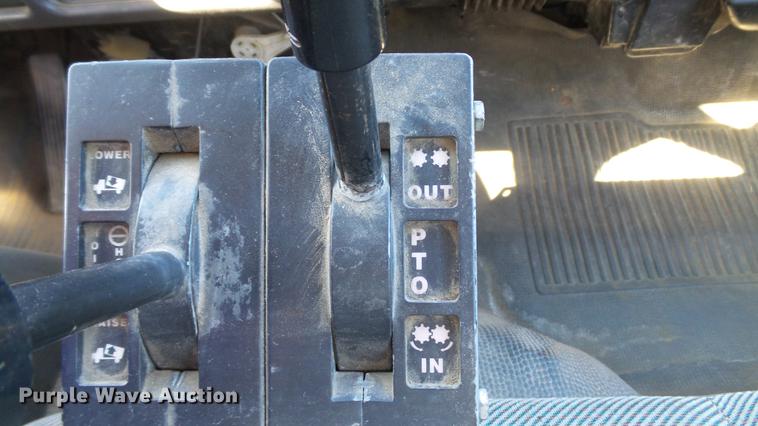 image for item DD7407 2003 Isuzu NPR dump flatbed truck