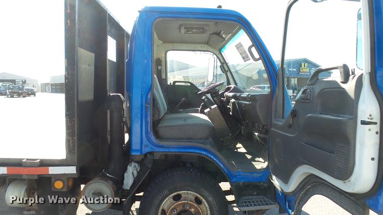 image for item DD7407 2003 Isuzu NPR dump flatbed truck