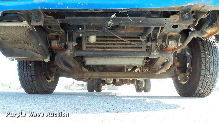 image for item DD7407 2003 Isuzu NPR dump flatbed truck