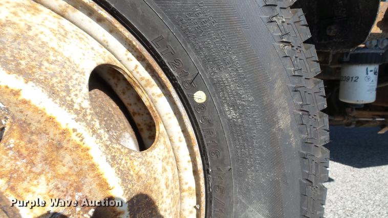 image for item DD7407 2003 Isuzu NPR dump flatbed truck