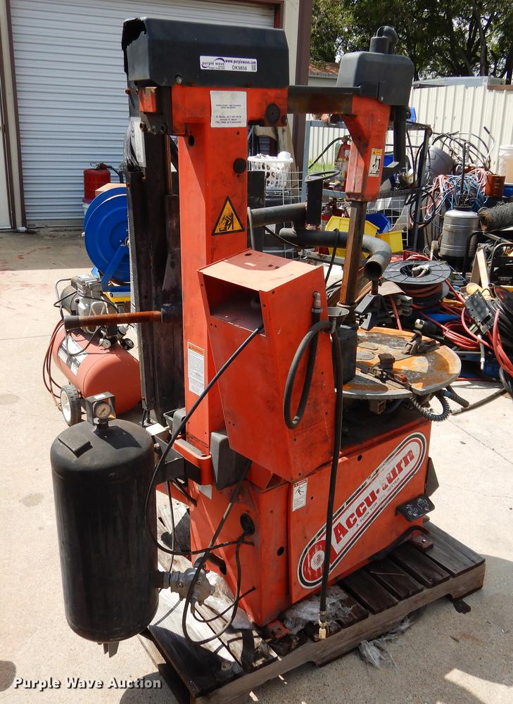 image for item DK9858 Accu-Turn 5602 tire machine