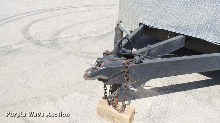 image for item DM9871 2008 United Express Line UXT-B.520TA52 enclosed cargo trailer