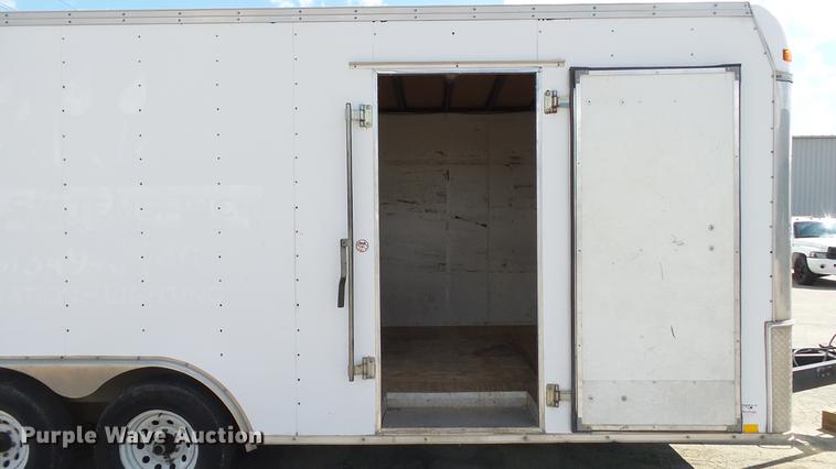 image for item DM9871 2008 United Express Line UXT-B.520TA52 enclosed cargo trailer