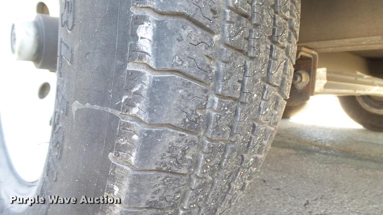 image for item DM9871 2008 United Express Line UXT-B.520TA52 enclosed cargo trailer