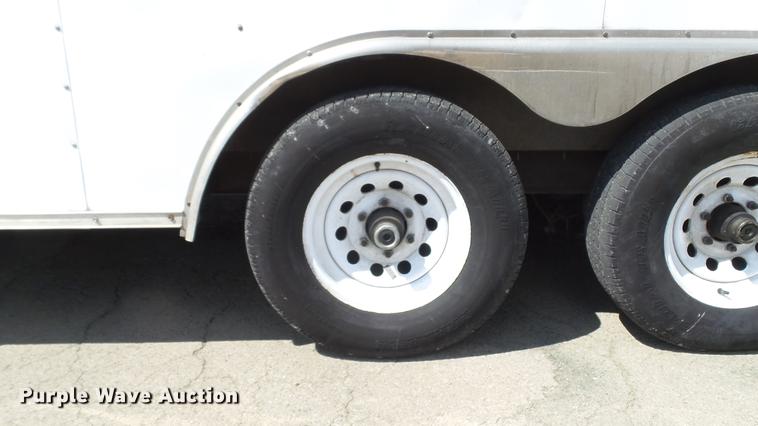 image for item DM9871 2008 United Express Line UXT-B.520TA52 enclosed cargo trailer