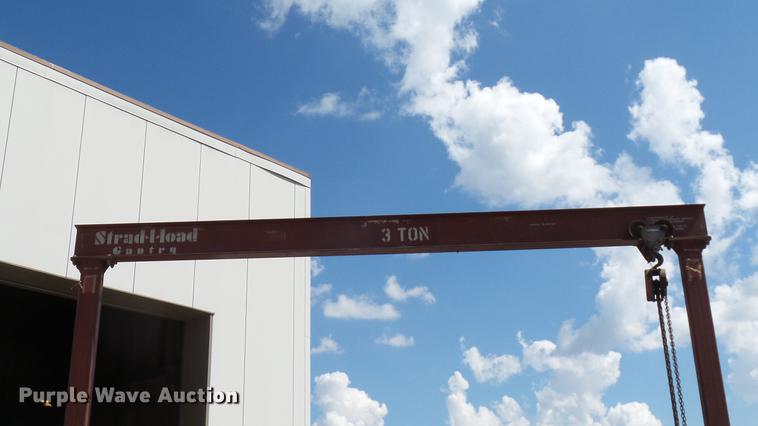 image for item DM9881 Strad Hoad 3-15-15 Gantry crane
