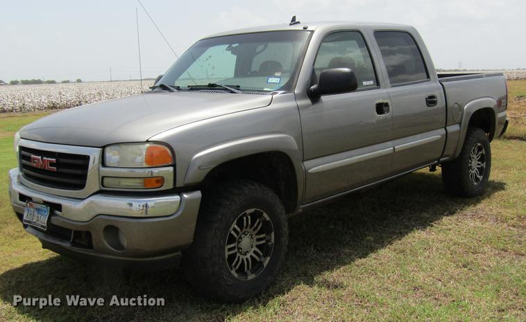 image for item DW9275 2007 GMC Sierra 1500 Crew Cab pickup truck
